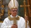 Cette investiture intervient dix jours après l’élection du premier pape américain, Léon XIV, successeur du pape François décédé le 21 avril dernier. ...
9 mai 2025, Cité du Vatican : Cette photo prise le 9 mai 2025 par les médias du Vatican montre le pape Léon XIV pendant une messe avec les cardinaux dans la chapelle Sixtine au Vatican. Photographe : Zuma Press / Bestimage
