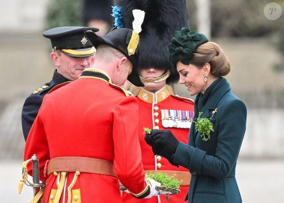 Catherine (Kate) Middleton, princesse de Galles, colonel des Irish Guards, visite le régiment lors du défilé de la Saint-Patrick à la caserne Wellington de Londres, Royaume Uni, le 17 mars 2025. © Zahu/Backgrid UK/Bestimage