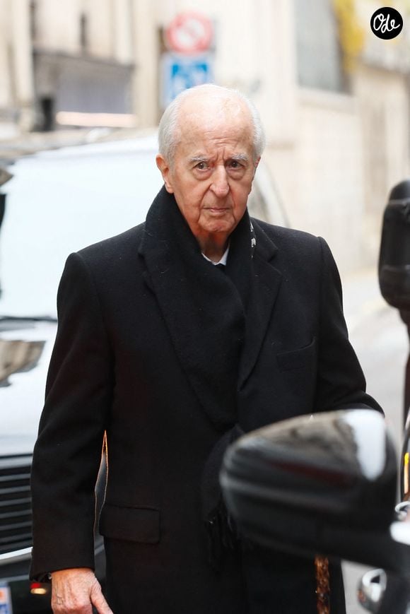 Exclusif - Edouard Balladur - Obsèques d'Alain Pompidou en l'église Saint-Louis-en-l'Île à Paris, le 18 décembre 2024. © Christophe Clovis / Bestimage