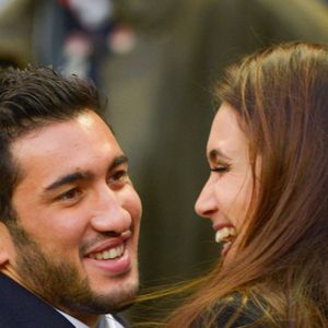 Maxime Mermoz et Barbara Morel lors du match du tournoi des VI Nations entre la France et l'Angleterre au Stade de France à Saint-Denis, le 1er février 2014