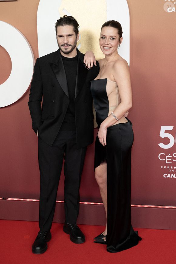 Adèle Exarchopoulos s’est présentée à la 50ᵉ cérémonie des César, qui s’est déroulée le 28 février 2025 à l’Olympia de Paris, au bras de son compagnon François Civil.

François Civil et Adèle Exarchopoulos arrivent à la 50e cérémonie des César du cinéma à l'Olympia le 28 février 2025 à Paris, France. Photo by David NIVIERE/ABACAPRESS.COM