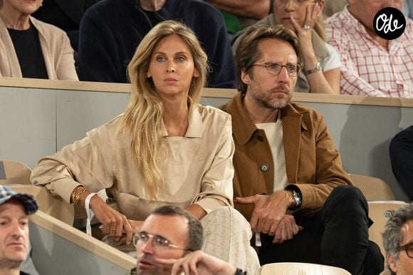 Ophelie Meunier et Mathieu Vergne assistent à la 10e journée de Roland-Garros 2026, le 2 juin 2026 à Paris, en France. Photo de Laurent Zabulon/ABACAPRESS.COM