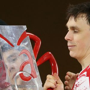 A tel point que celui qui prête son talent sur le terrain à l'équipe des Barbagiuans dont il est le président envisage un sacré poste

Louis Ducruet - Sixième édition de la Fight Aids Cup, un match de football caritatif au stade Louis II à Monaco, le 25 janvier 2026, qui oppose l'équipe du Cirque FC de la princesse Stéphanie et les Barbagiuans du prince Albert. Ce match de charité a pour but de soutenir Fight Aids Monaco, association qui lutte contre le virus du VIH, soutenue par l'AS Monaco, et dont la princesse Stéphanie en est la présidente. Dans l'équipe du prince, il y a notamment Charles Leclerc, Youri Djorkaeff, en capitaine Louis Ducruet et Ludovic Giuly en coach heureux car son équipe a remporté la rencontre aux pénalties et malgré la présence de Christian Karembeu ou d'Andriy Chevtchenko venus en renfort dans l'équipe du cirque. C'est la princesse Stéphanie qui a donné le coup d'envoi au côté de Paul Pogba. © Dylan Meiffret / Nice Matin / Bestimage