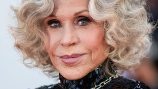 Jane Fonda, 88 ans, garde la forme : "Je soulève des poids, je fais tout ce qu’il faut pour rester forte sans me blesser"