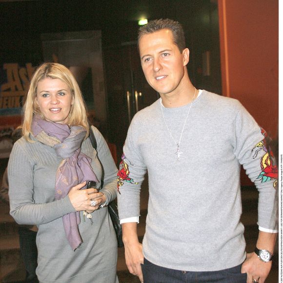 Michael Schumacher et sa femme Corinna - Premiere du film "Astérix" à Paris le 13/01/2008. API / BESTIMAGE