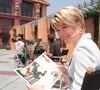 Leur entente est d'abord intellectuelle.
© Lionel Hahn/ABACA. 13154-1. Los Angeles, juin 1999. Karen Cheryl (Isabelle Morizet) tourne dans les studios Disney la campagne promotionnelle du film « Tarzan », qui est sorti en novembre en France.