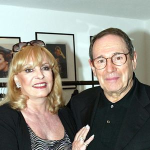 Michèle Mercier et Robert Hossein au Festival de Ramatuelle en 2002. Photo par Bestimage