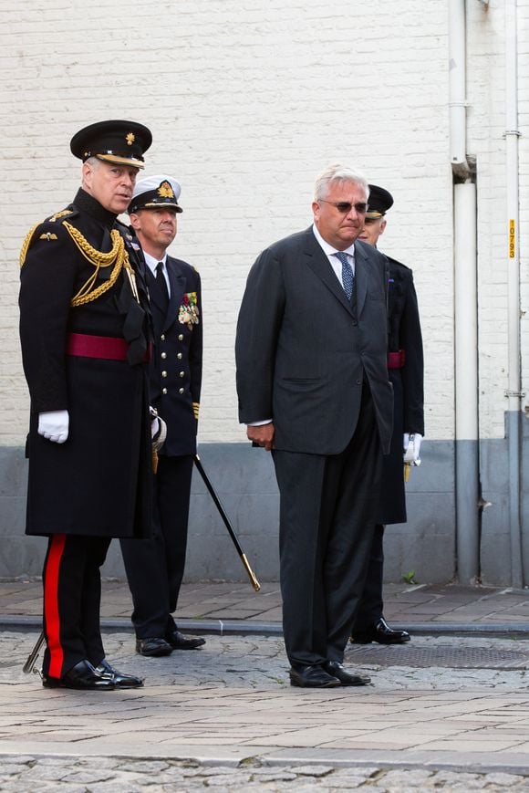 Le Prince Laurent de Belgique et le Prince Andrew, Duc d'York lors de la cérémonie commémorative du 75ème anniversaire de la libération de Bruges.
Belgique, Bruges, le 7 septembre 2019. ALAIN ROLLAND/ IMAGEBUZZ/ BESTIMAGE