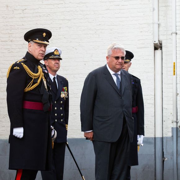 Le Prince Laurent de Belgique et le Prince Andrew, Duc d'York lors de la cérémonie commémorative du 75ème anniversaire de la libération de Bruges.
Belgique, Bruges, le 7 septembre 2019. ALAIN ROLLAND/ IMAGEBUZZ/ BESTIMAGE