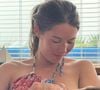 Six mois après la naissance de la petite Nicole, la journaliste a exceptionnellement dévoilé ces moments intimes sur Instagram. 

Instagram d'Emilie Broussouloux en famille avec sa petite dernière : Nicole. Capture Instagram