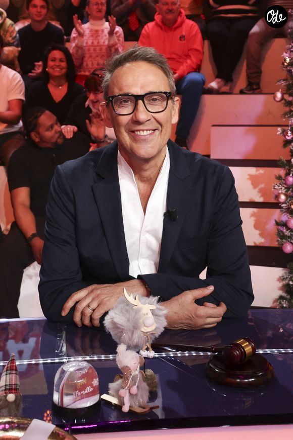 Julien Courbet, sur le plateau de  TBT9 présenté par C.Hanouna, et diffusé en direct sur W9, Paris, France, le 26 novembre 2025.

© Jack Tribeca / Bestimage