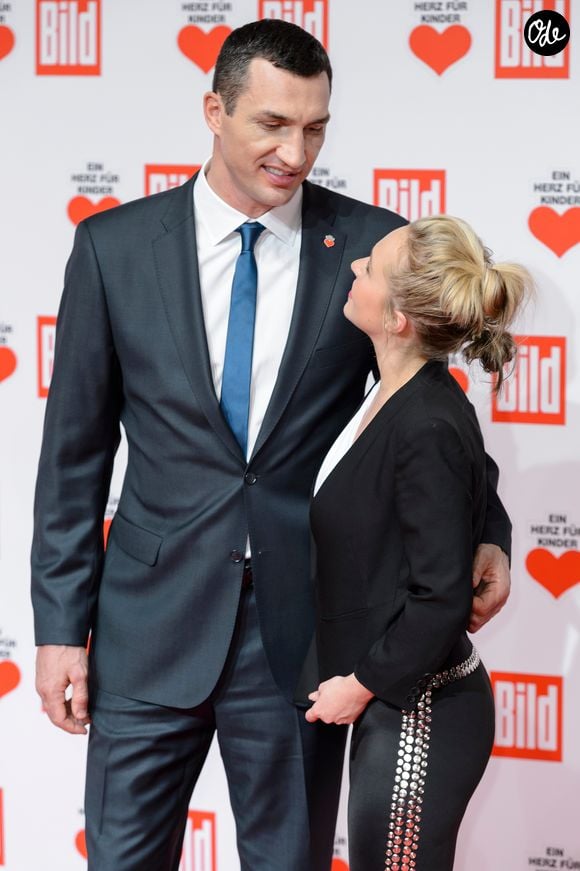 Wladimir Klitschko et sa compagne Hayden Panettiere - People au gala de charité "A Heart for Children" à Berlin. Le 5 décembre 2015. Action Press / Bestimage