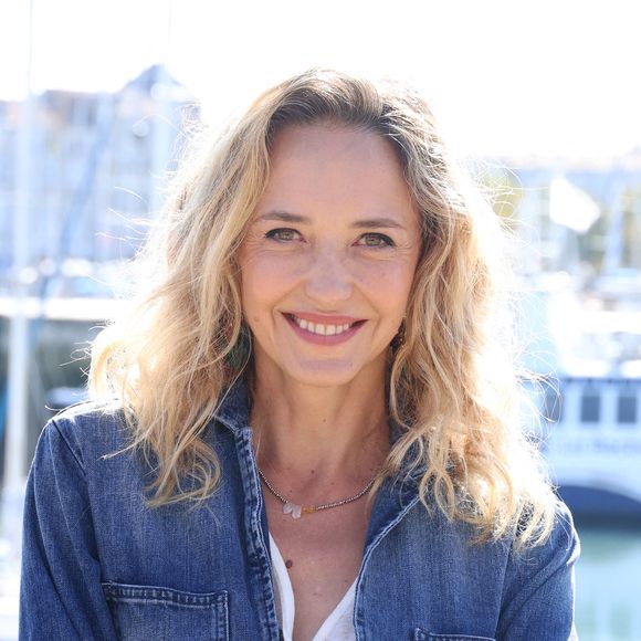 Hélène de Fougerolles ne se limite pas à sa carrière d’actrice et possède une seconde activité.

Helene de Fougerolles - Photocall de la série "Sam" lors de la 25ème édition du Festival de la Fiction de la Rochelle.
© Denis Guignebourg / Bestimage