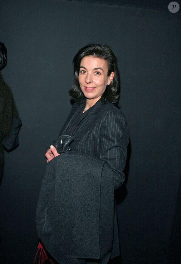 Carole Amiel, veuve de l'acteur français Yves Montand assiste à la cérémonie d'ouverture de l'exposition 'Paris au Cinéma' qui se tient à l'Hôtel de Ville de Paris, France, avec Bertrand Delanoë, Maire de Paris. Alain Delon est le parrain de l'exposition, le 1er mars 2006. Photo par Denis Guignebourg/Abaca