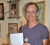 Il a chanté sur scène avec Michael Jones lors de la tournée L'Héritage Goldman.

Jean-Jacques Goldman - Vente aux enchères à l'occasion du 20ème anniversaire du spectacle "Les Vendanges du Coeur" à Ouveillan, près de Narbonne (Aude) au profit des "Restos du Coeur" le 20 juillet 2014. 
ROBERT FAGES / BESTIMAGE