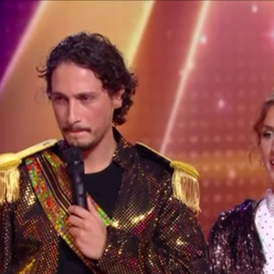 Suite à la prestation de Samuel Bambi et Ana Riera lors du prime de Danse avec les stars du vendredi 13 février, le juré n'a pas pas été tendre. 

Samuel Bambi et Ana Riera pendant le 3e prime de "Danse avec les stars 2026" sur TF1 le 13 février 2026.