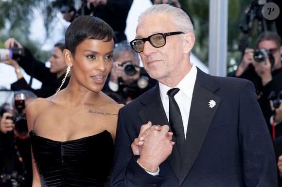 Narah Baptista et son compagnon Vincent Cassel (Montre Audemars Piguet) - Montée des marches du film " Histoires parallèles " lors du 79ème Festival International du Film de Cannes, le 14 mai 2026. © Olivier Borde / Bestimage