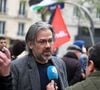Il a notamment pointé du doigt "des tiraillements à venir entre sa fidélité personnelle et ses obligations professionnelles".
Aymeric Caron - Alors que Mathilde Panot et Rima Hassan sont entendues ce mardi par la police pour apologie du terrorisme, La France insoumise organise un rassemblement de soutien au tribunal de Paris.
Photo : LIONEL URMAN / BESTIMAGE