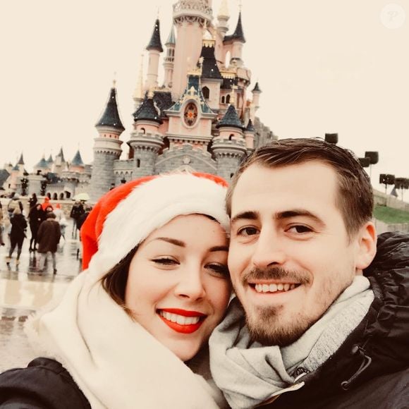 C’est avec l’aide de sa compagne, Claire de Sagazan, qu’il s’est lancé dans cette nouvelle aventure, optant ainsi pour un retour à la simplicité et aux bases.

Pierre Eon et sa compagne Claire de Sagazan -  ancien candidat de "Top Chef" édition 2016 sur M6