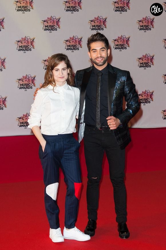 Christine and The Queens et Kendji Girac à leur arrivée à la cérémonie des 17e NRJ Music Awards, qui s'est tenue au Palais des Festivals de Cannes, en France, le 7 novembre 2015. Photo : Nicolas Genin/ABACAPRESS.COM