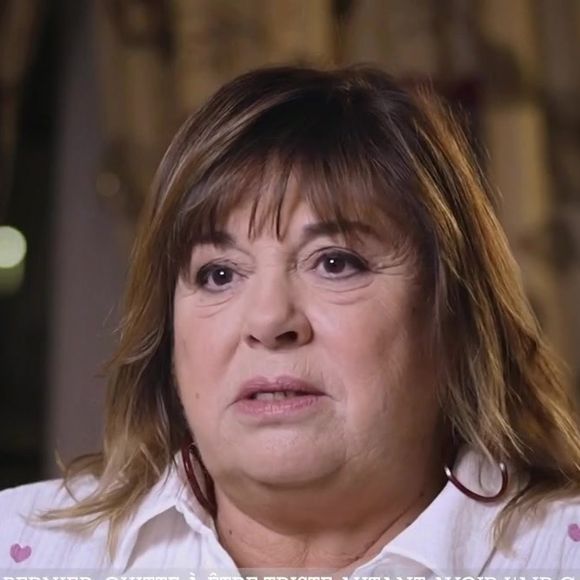 Michèle Bernier évoque la façon dont la notoriété de son père a affecté son enfance dans l'émission Sept à huit sur TF1.