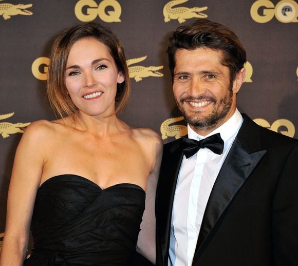 Toutefois, difficile de savoir si sa compagne Claire Keim était aussi de la partie car elle ne figurait pas sur son cliché... Peut-être a t-elle pris la photo ?! Mystère...

Bixente Lizarazu et son amie Claire Keim - Soiree GQ ' l'Homme de l'Annee 2012' au Musee d' Orsay a Paris le 16 Janvier 2013.