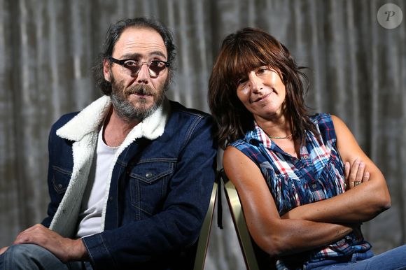 De leur côté, Romane Bohringer et Philippe Rebbot ont inventé le concept du "sépartement" pour ne rien manquer de la vie de leurs enfants.

Philippe Rebbot et Romane Bohringer - Avant-première du film "L'amour flou" à Lille le 18 septembre 2018. Agence / Bestimage