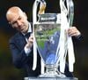 Zinédine Zidane a officiellement pris les commandes de l'équipe de France

Match de football en finale de ligue des champions (champions League) : Dortmund - Real Madrid : les Espagnols arrachent une 15e Ligue des champions 
© David Klein/Sportimage/Cal Sport Media / Bestimage