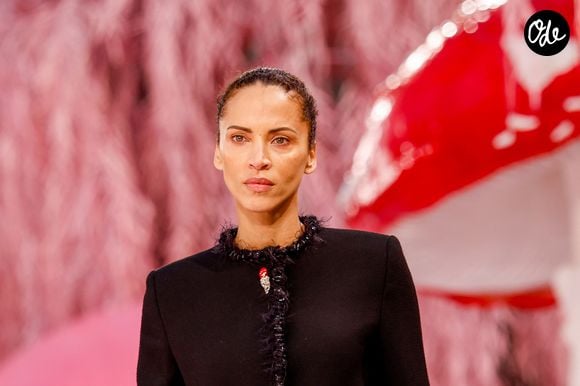 Cette méthode l'a aidée à reconstruire sa vie sur le long terme.

Noémie Lenoir - Défilé Chanel "Collection Haute Couture Printemps/Eté 2026" lors de la Fashion Week de Paris (PFW) au Grand Palais, à Paris, France, le 27 janvier 2026.