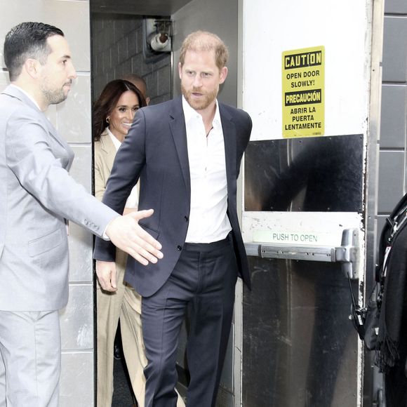 Le prince Harry, le duc de Sussex et Meghan, la duchesse de Sussex quittent le sommet Time100 au Jazz at Lincoln Centre, New York City, Ny, USA le 23 avril 2025. Photo by Roger Wong/INSTARimages/ABACAPRESS.COM