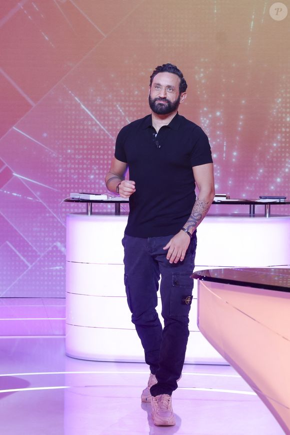 Exclusif - Cyril Hanouna, lors de l'émission Tout Beau Tout N9uf (TBT9) présenté par C.Hanouna et diffusé en direct sur W9 le 24 octobre 2025.

© Jack Tribeca / Bestimage
