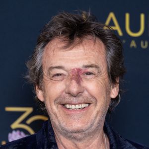 Jean-Luc Reichmann assiste à la 29e cérémonie des Lauriers de l'Audiovisuel au Théâtre Marigny, le 24 février 2025 à Paris, en France. Photo de Nasser Berzane/ABACAPRESS.COM