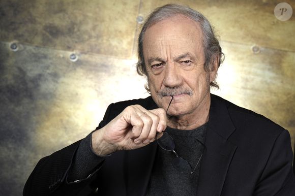Portrait de Patrick Chesnais lors de l'enregistrement de  l'émission "Chez Jordan" (C8) à Paris le 9 janvier 2023. © Cédric Perrin / Bestimage