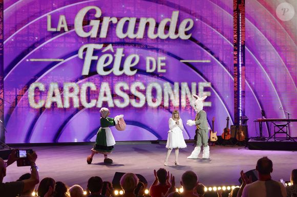 Exclusif - Chantal Goya lors de l'enregistrement de l’émission La Grande Fête de Carcassonne, diffusée le samedi 6 septembre à 21.10 sur France 2, dans la Cité Médiévale de Carcassonne, France, le 24 juin 2025. © Jack Tribeca/Bestimage