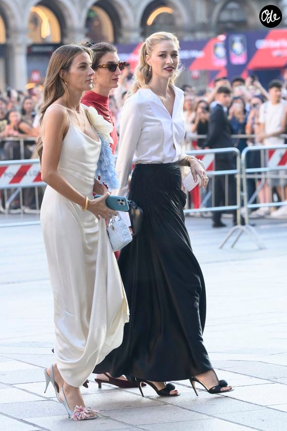 Cleopatra Von Adelsheim, Marta Ferri, Beatrice Borromeo au Vogue World 2026 à Milan le 22 septembre 2026
©SGP / BESTIMAGE