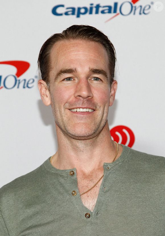 James Van Der Beek arrive pour le iHeartRadio Music Festival à la T-Mobile Arena à Las Vegas, Nevada, le 20 septembre 2019.  Photo by James Atoa/UPI/ABACAPRESS.COM