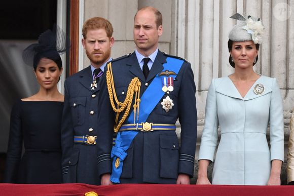 L'ami du prince Harry, Ben Goldsmith, a en effet déclaré que son comportement était irresponsable. 

La duchesse de Sussex, le duc de Sussex, le duc de Cambridge et la duchesse de Cambridge sur le balcon du palais de Buckingham, où ils ont assisté à un défilé aérien de la Royal Air Force au-dessus du centre de Londres pour marquer le centenaire de la Royal Air Force. Londres, Royaume-Uni, le mardi 10 juillet 2018. Photo par Victoria Jones/PA Wire/ABACAPRESS.COM