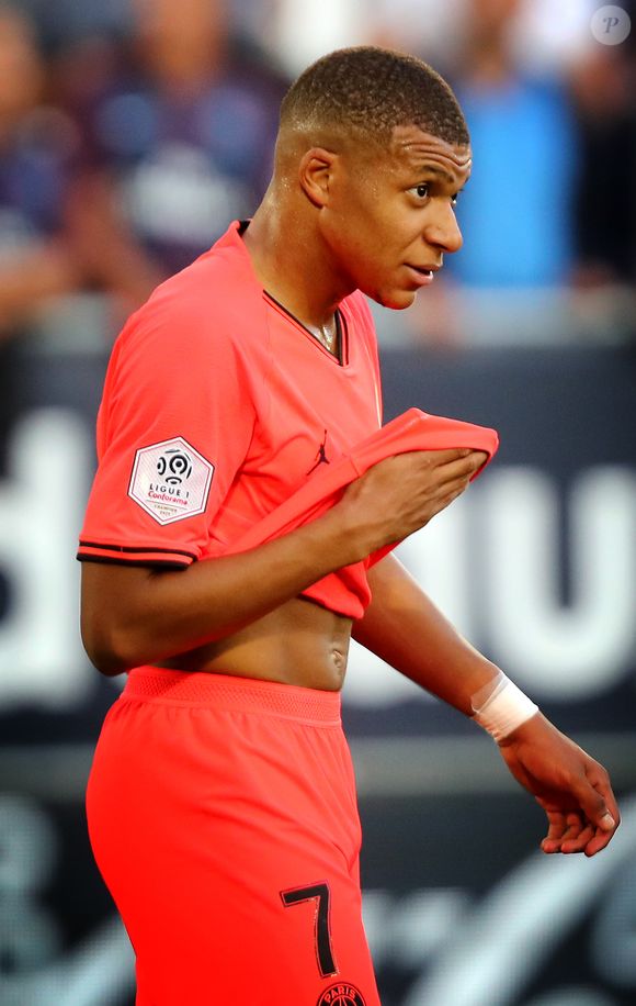 Kylian MBappé, joueur du PSG, lors du match de championnat de Ligue 1 Conforama opposant le Football Club des Girondins de Bordeaux au Paris Saint-Germain (PSG) au stade Matmut Atlantique à Bordeaux, France, le 28 septembre 2019. Le PSG a gagné 1-0. © Bernard-Cottereau/Bestimage