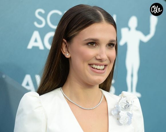 Millie Bobby Brown - Photocall - 26ème cérémonie annuelle des "Screen Actors Guild Awards" ("SAG Awards") au "Shrine Auditorium" à Los Angeles, le 19 janvier 2020. 
Backgrid USA / Bestimage