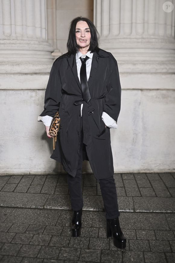 Mon père était dans les commandos marine, raciste à mort. Ça m’a tellement choquée tout ça, je ne supportais pas", a-t-elle déclaré

Beatrice Dalle - Photocall du Défilé de mode Saint Laurent Collection Homme Printemps-Été 2026 dans le cadre de la Fashion Week de Paris, France, le 27 janvier 2026.
© Olivier Borde / Bestimage