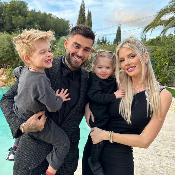 "On se souhaite mutuellement que du bonheur."

Jessica Thivenin et Thibault Garcia avec leurs enfants Leewane et Maylone.