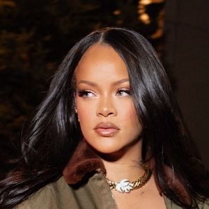 Depuis qu'elle a fondé sa famille avec le rappeur A$AP Rocky, Rihanna rayonne d'un bonheur absolu. 

New York, NY Rihanna a fait tourner les têtes en soutenant son petit ami ASAP Rocky lors de la soirée de sortie de son nouvel album Don't Be Dumb



Sur la photo : Rihanna