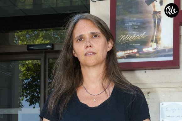 Invitée d'"En Aparté" ce lundi 21 septembre sur Canal+, elle a raconté comment son père a contribué à changer son parcours.

Jeanne Herry au Cinéma l'Eden en Gironde pour la présentation du film "Garance", le 11 juillet 2026.©Jean Marc LHOMER/Bestimage