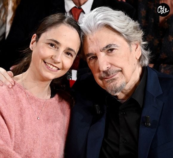 Exclusif - Serge Lama et son épouse Luana Santonino - Enregistrement de l'émission "Vivement dimanche" au studio Gabriel à Paris. © Guillaume Gaffiot / Bestimage