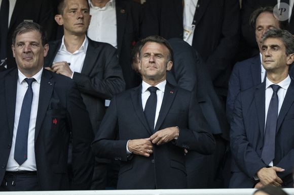 Florian Grill avec le président français Emmanuel Macron avant la finale du Top 14 de rugby entre le Stade Toulousain (Toulouse) et l'Union Bordeaux-Begles (UBB) au Stade de France à Saint-Denis, au nord de Paris, le 28 juin 2025.Photo par Eliot Blondet/ABACAPRESS.COM