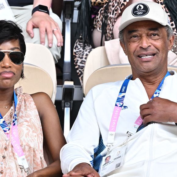 Yannick Noah et Malika assistent au match de la finale du simple messieurs des Jeux Olympiques d'été de Paris 2024 à Roland Garros le 4 août 2024 à Paris, France. Photo by Laurent Zabulon/ABACAPRESS.COM