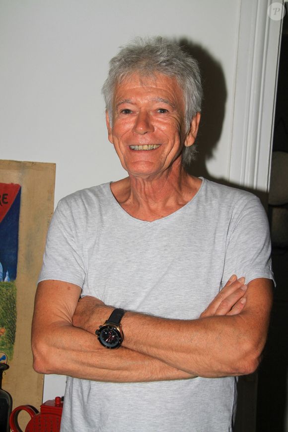 Richard Bonnot (Les Charlots) - Anniversaire surprise de Fabienne Thibeault lors d'une soirée chez Jérémy Bellet à Paris le 17 juin 2021.

© Philippe Baldini / Bestimage