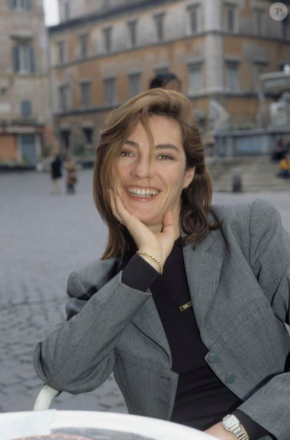 Archives - En Italie, à Rome, Patricia Millardet posant en février 1990. © Michel Croizard via Bestimage