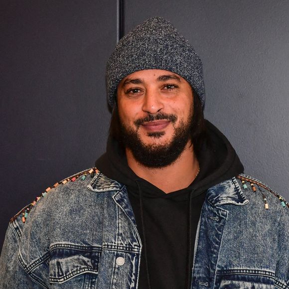 L'auteur-compositeur-interprète français Slimane pose lors d'un photocall pour l'avant-première du film L'Enfant du Paradis réalisé par Salim Kechiouche au restaurant Silencio des Pres à Paris, le 5 décembre 2023. Photo by Firas Abdullah/ABACAPRESS.COM