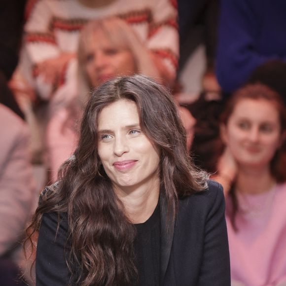 Exclusif - Maïwenn Le Besco - Premier plateau de l'émission "C à vous" lors du 76ème Festival International du Film de Cannes le 17 mai 2023. © Jack Tribeca / Bestimage